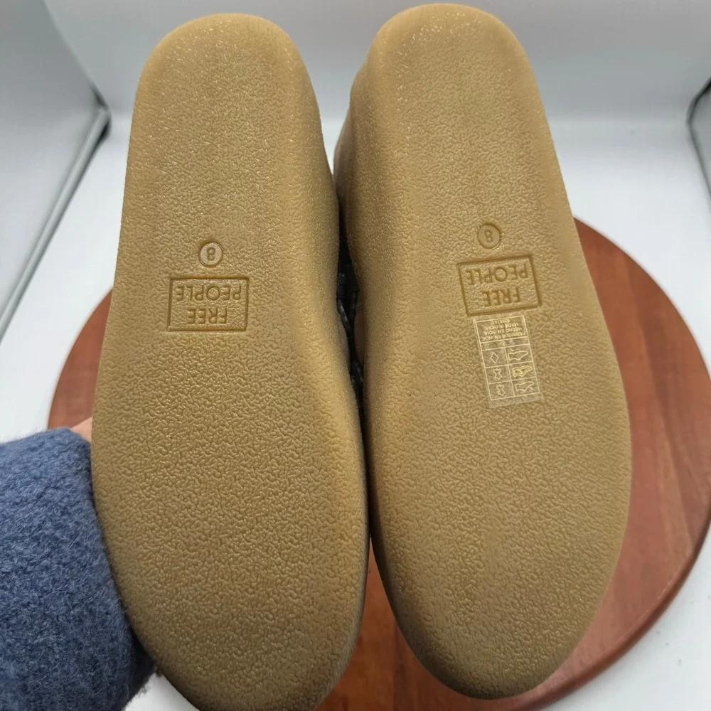 Free People Snowdrop Mico Mukluk Shearling Platform Boots‎ Tan Suede Womens 8